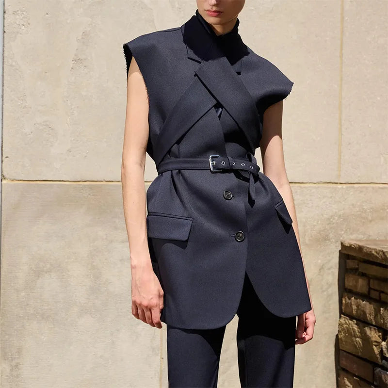 HKSH 2025 Spring Autumn New Women Tide Dark Niche Elegant Temperament Sleeveless Belt Lapel Blazer Chic Ins Y2K Waistcoat HK4714