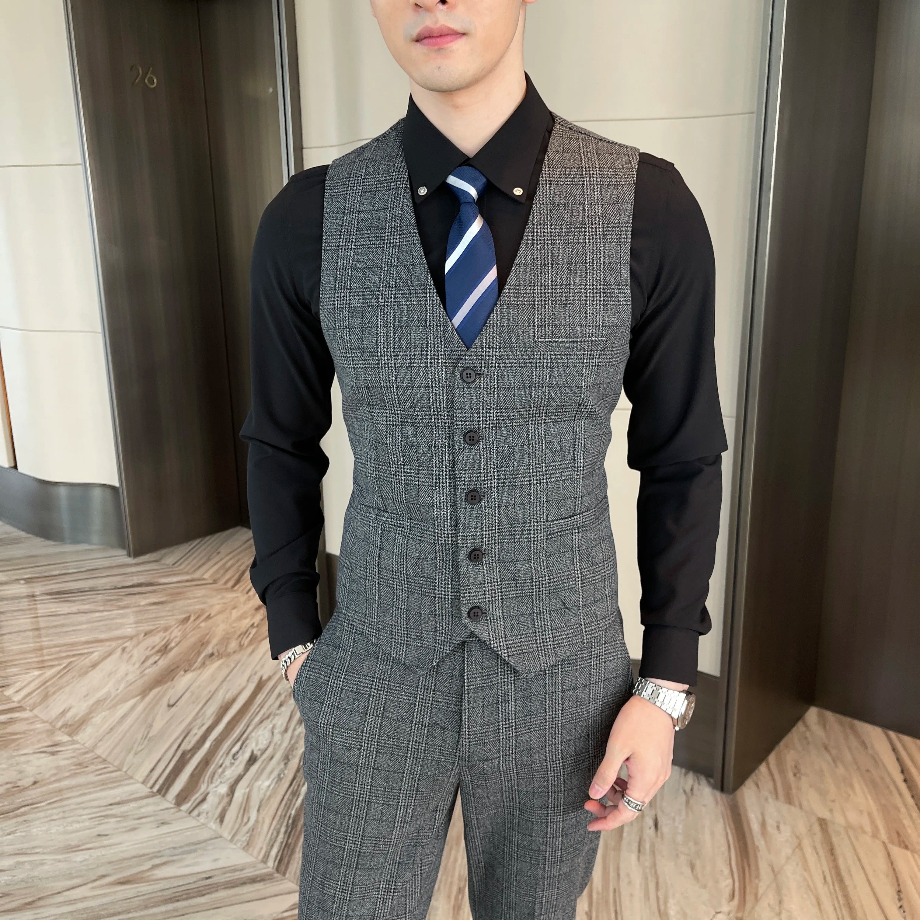 Men’s Korean Plaid 3-Piece Suit – Blazer, Vest & Trousers Set